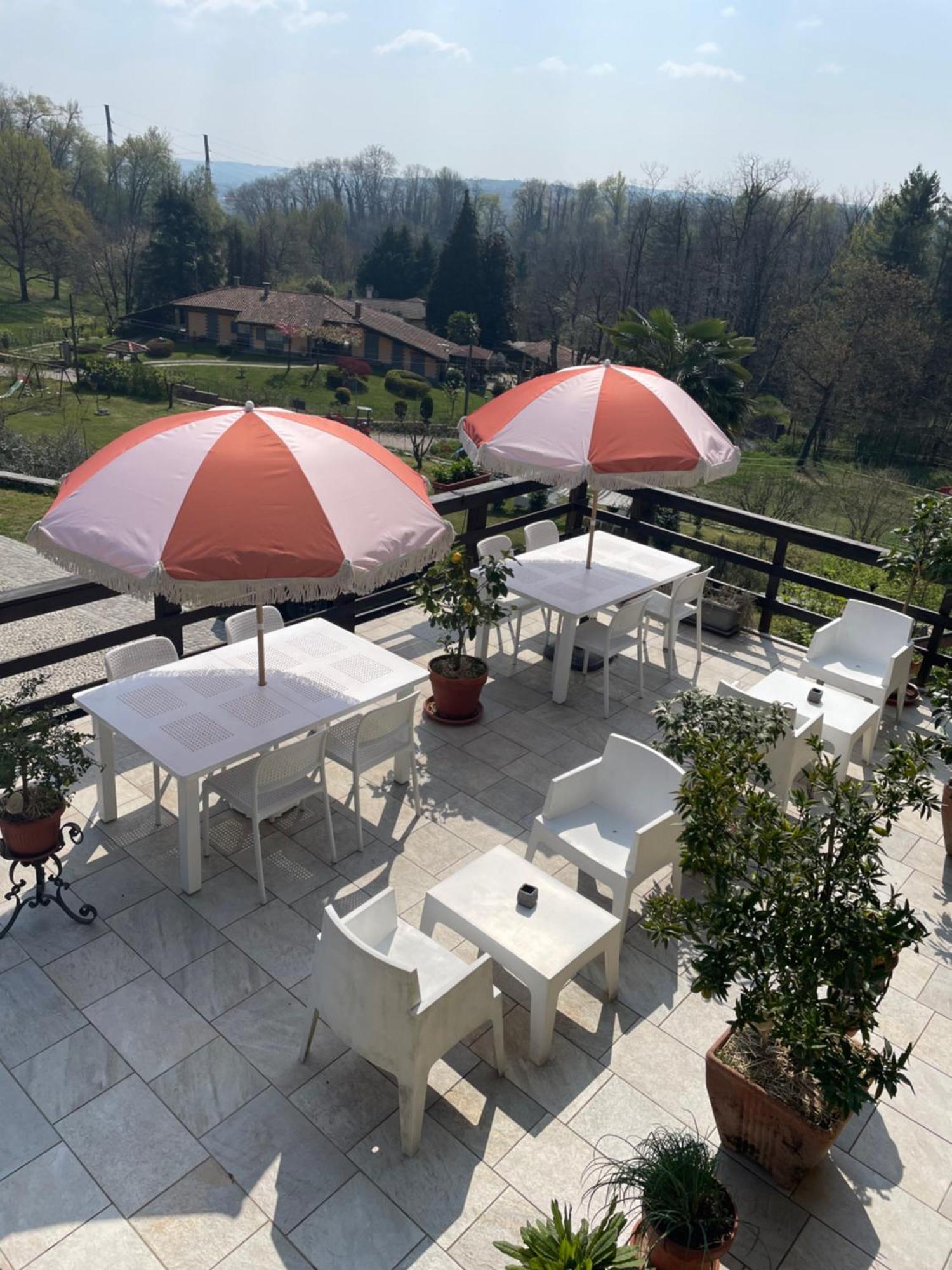 Bb10 Oasi Guest House Arona Exterior foto